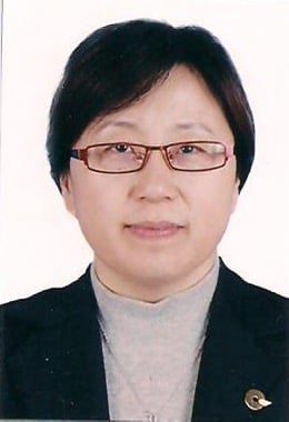 κα. Evi Yang